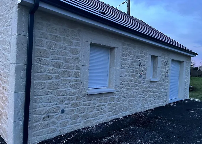 Charmant Pavillon De 70 M2